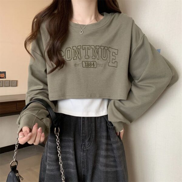 American retro short sweatshirt women's early fall thin design sense niche small man layered two-piece top ins
